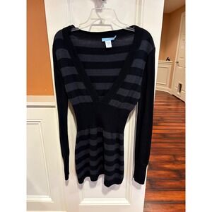 Urchin Black Grey Stripe V Neck Long Sleeve Fitted Sweater Top Women's Small